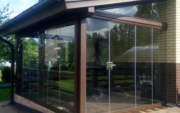 Противопожарная безрамная входная дверь со стеклом